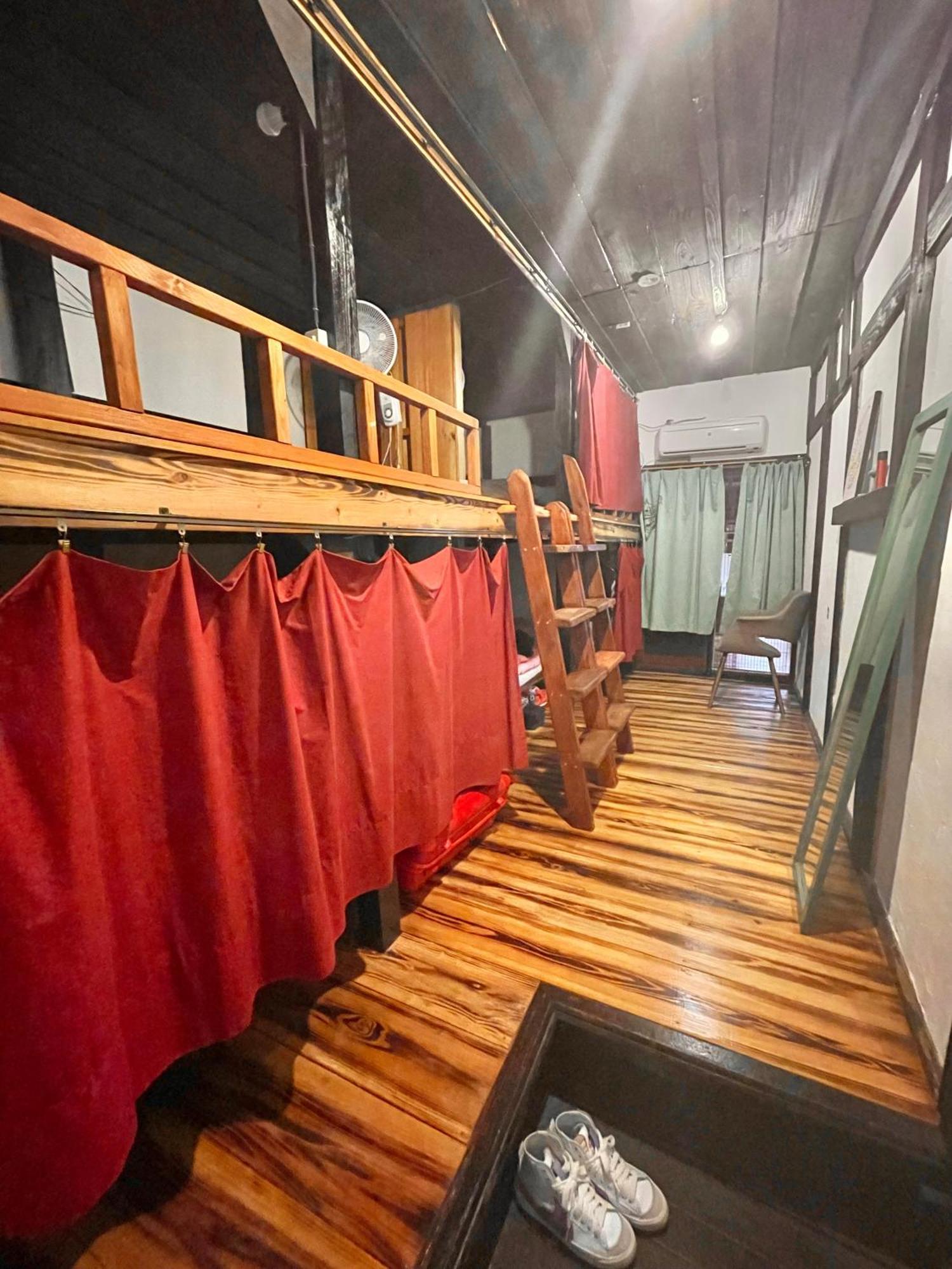 月光荘沖縄 Hotel Naha Exterior foto